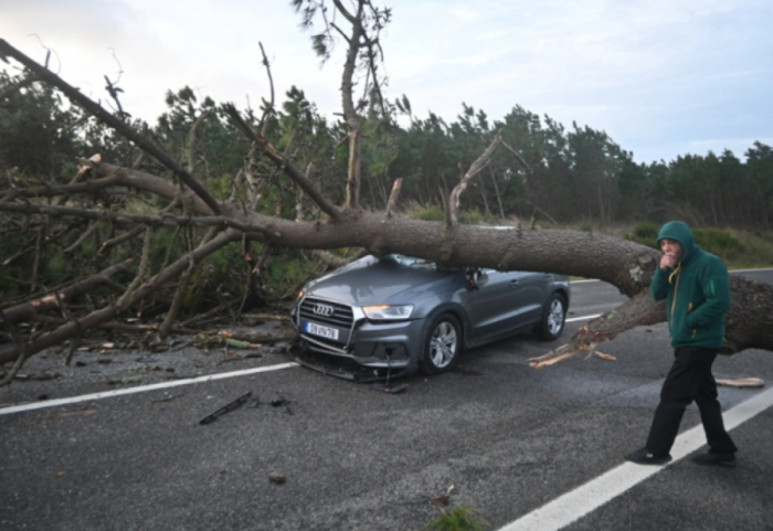 Stuhia ‘Kristin’ godet gadishullin Iberik, 3 të vdekur në Portugali e Spanjë nga moti i keq