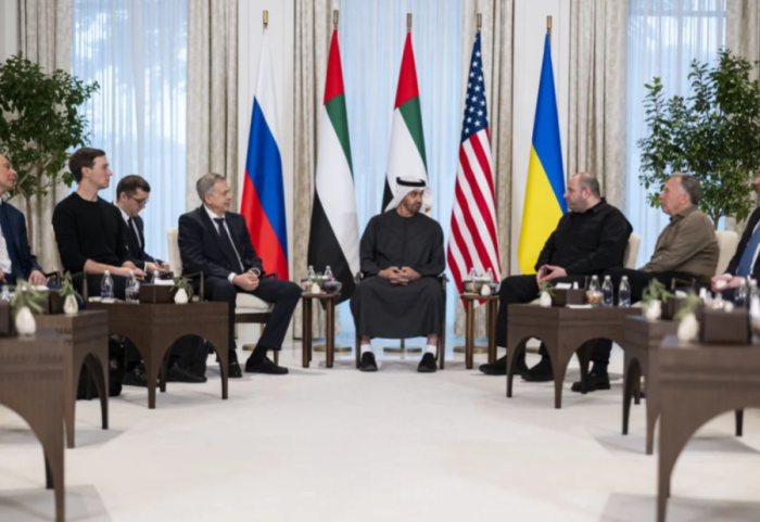 Ukraina dhe Rusia ulen sërish në një tryezë, Zelensky: Negociatat rifillojnë më 4 shkurt në Abu Dhabi