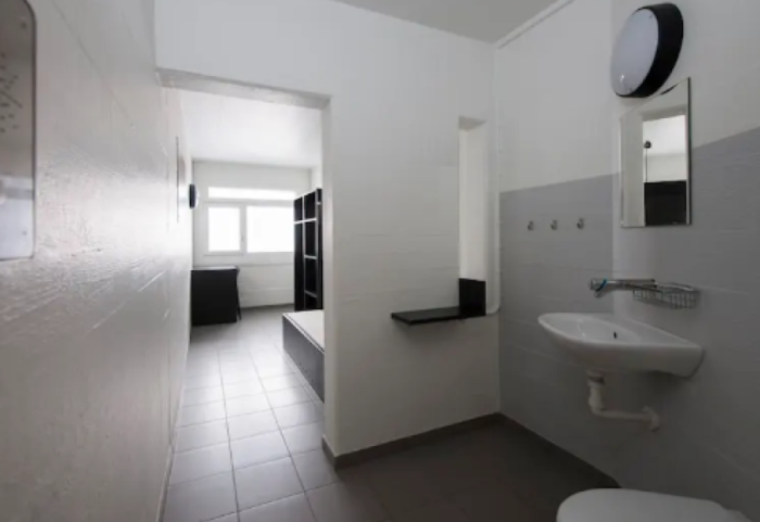 120 makina, jetë luksi dhe mashtrime, dënohet në Zvicër sheh-imami nga Kosova