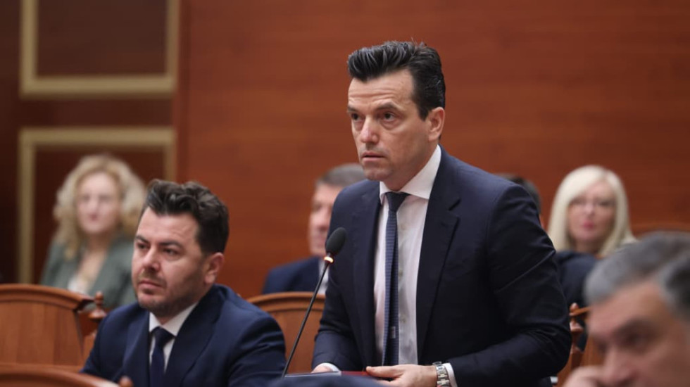 Shehaj bllokoi foltoren, PS kërkon 20 ditë përjashtim