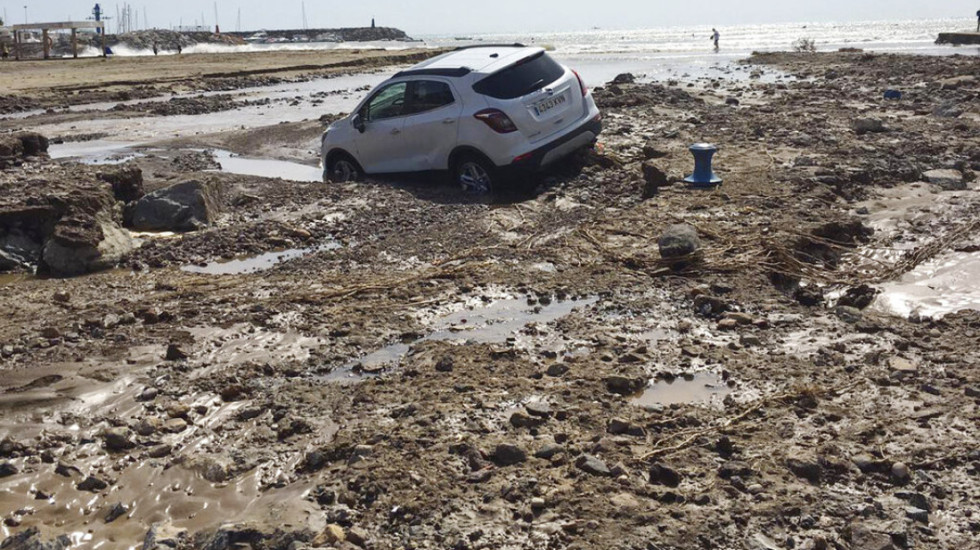 Moti i keq godet Spanjën, mbyllen shkollat në Andaluzi, qindra të evakuuar