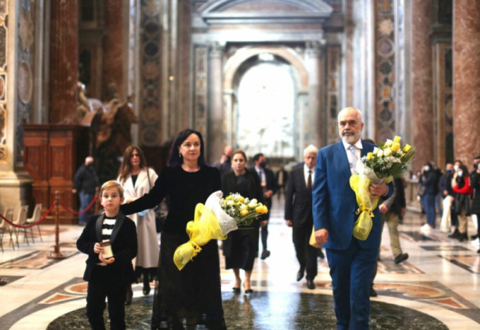 Kryeministri Rama vizitë zyrtare në Vatikan, do të pritet nga Papa Leoni XIV