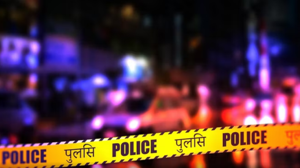 Babai u ndaloi përdorimin e telefonit, tre motra hidhen nga kati i nëntë i pallatit