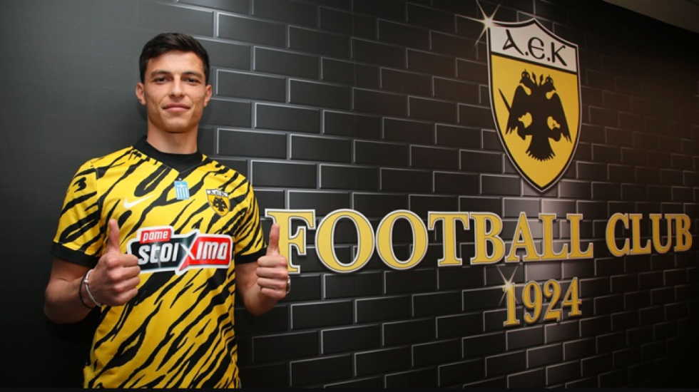 Talenti shqiptar i AEK “braktis” Greqinë, i bashkohet Kombëtares kuqezi