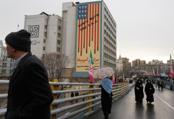 Shtetet e Bashkuara i kërkojnë qytetarëve të saj të largohen nga Irani
