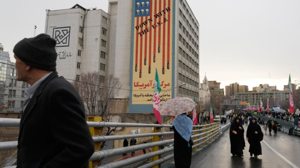 Shtetet e Bashkuara i kërkojnë qytetarëve të saj të largohen nga Irani