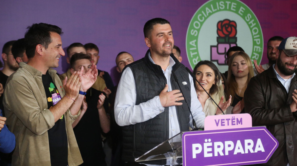 Apeli e la në burg, vetëdorëzohet kryetari i bashkisë së Rrogozhinës