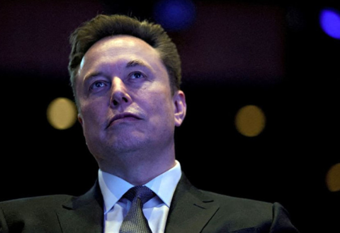 “Për 10 vite kemi qytet në Hënë”, Elon Musk: Edhe Marsi do ndihmojë për mbijetesën e qytetërimit