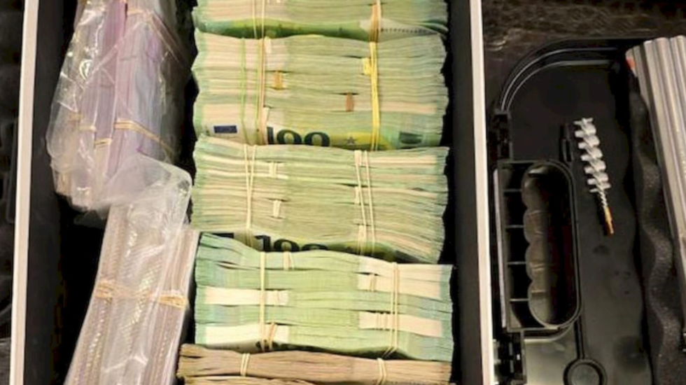 1 mln euro për kamion, kush është ‘Putin’ që mbushi Greqinë me cigare kontrabandë?