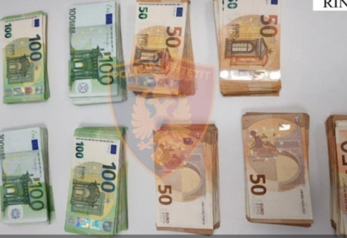 Sekuestrohen 26 mijë euro e paund, goditen dy raste në Rinas