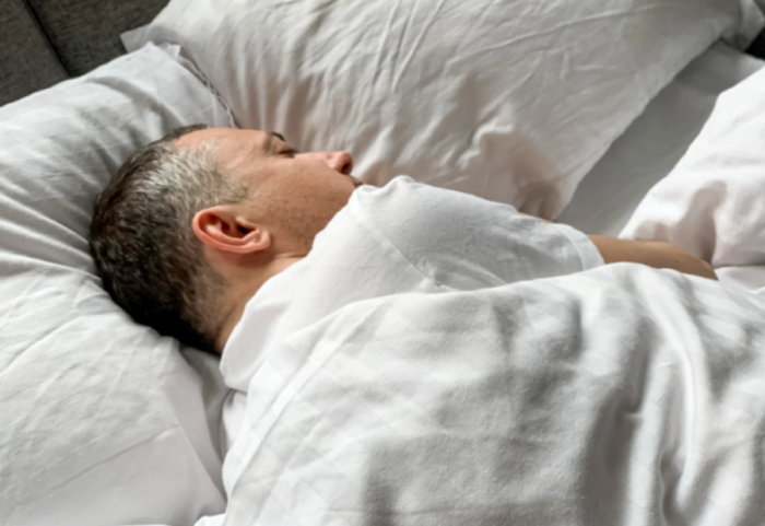 Kërkohen vullnetarë të qëndrojnë 10 ditë shtrirë në shtrat për 5 mijë euro