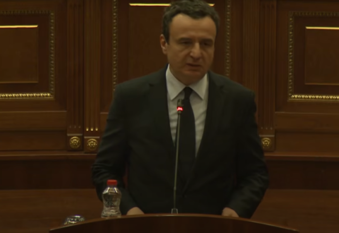 Gjyqi ndaj ish-krerëve të UÇK, reagon Kurti: Krimet në Kosovë i kreu regjimi i Milosheviç