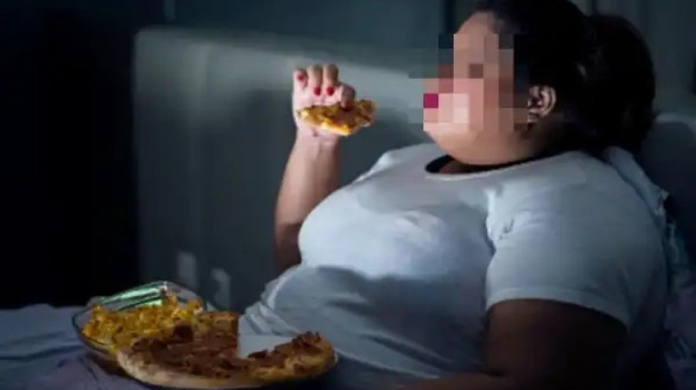 “Askush nuk duhet të ti hedhë sytë”: Tuniziani detyroi bashkëshorten të shëndoshej, dënohet me 5 vite burg