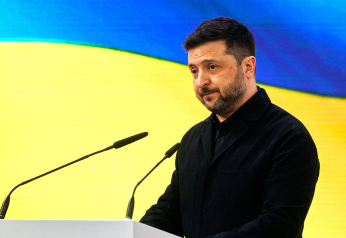 Zelensky propozon armëpushim për Pashkë, Kremlini kërkon marrëveshje të plotë paqeje
