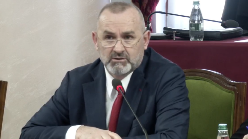 PS nuk do lejojë gjykatat të pezullojnë ministra, Manja: Nuk prekim kompetencat as zgjerojmë imunitetin