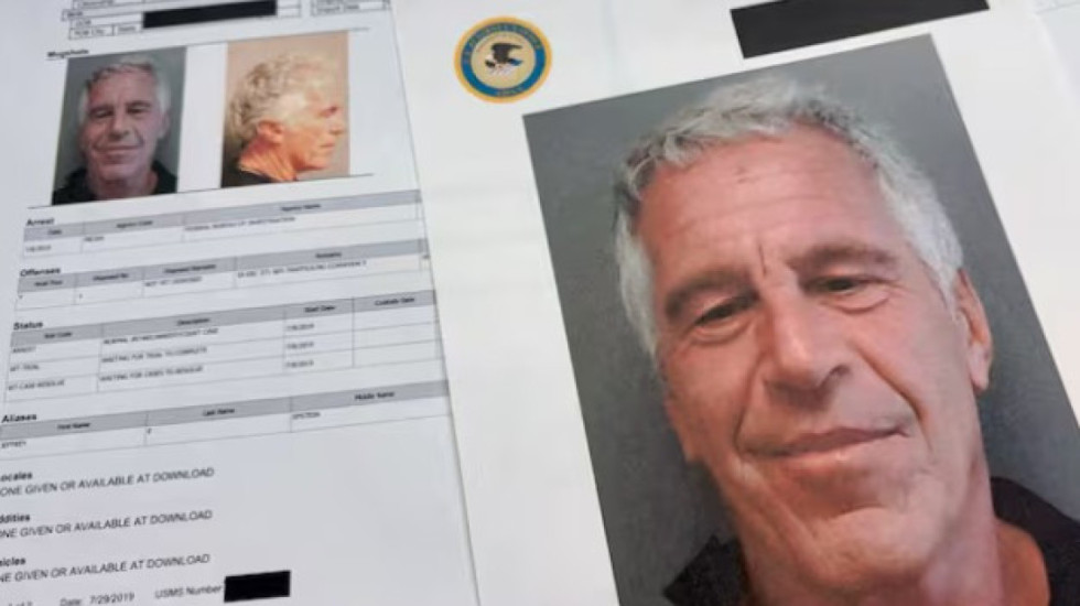 Politikanë, këngëtarë e aktorë... publikohet lista e VIP-ve në dosjen ‘Epstein’