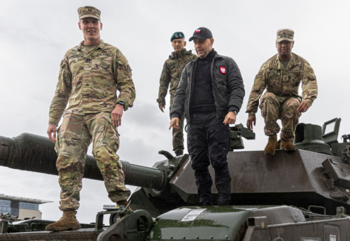 Polonia kërkon të bëhet “bërthamore”, Presidenti Nawrocki: Na kërcënon Rusia