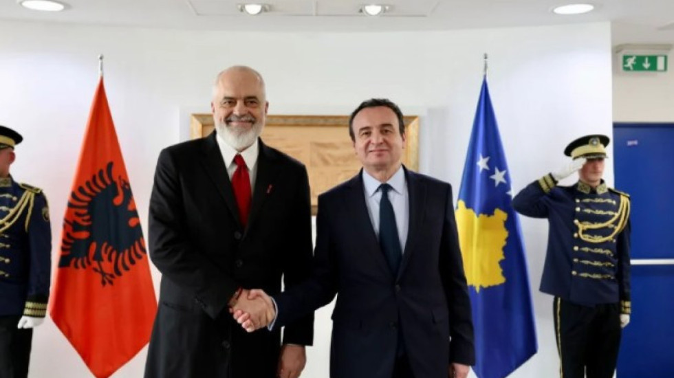 Vizita në Kosovë, kryeministri Rama pritet me ceremoni zyrtare nga Albin Kurti