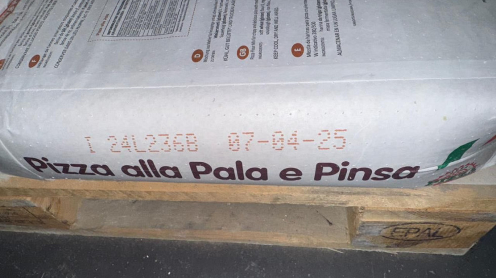 Dogana e Durrësit bllokon 7.6 ton miell, i skaduar prej 10 muajsh