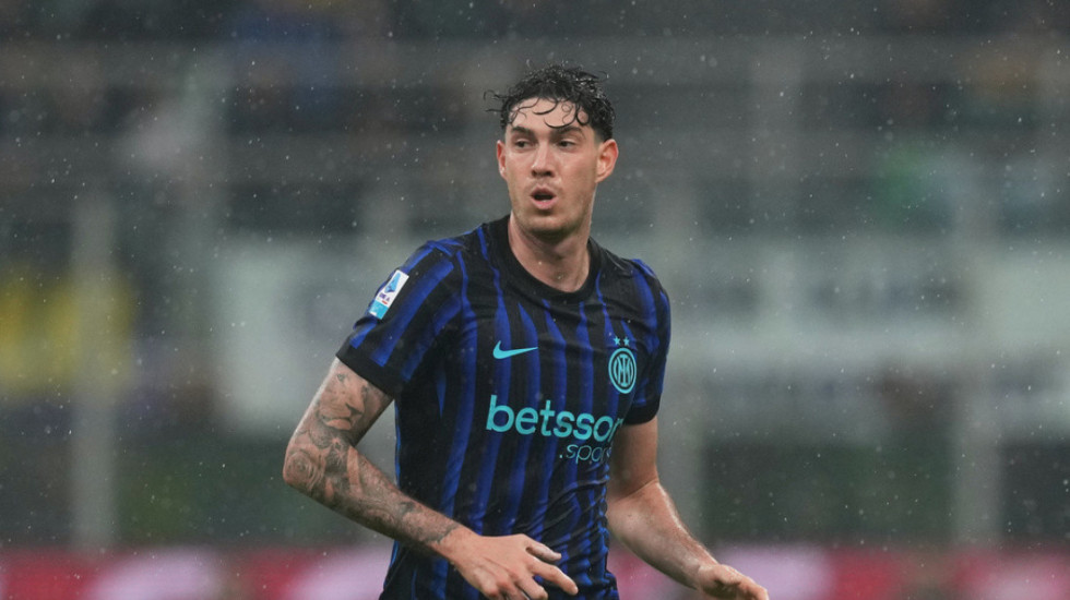 Bastoni e pranon: Kontakti me Kalulu u ekzagjerua