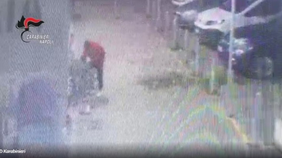 Rasti i dytë në 72 orë, ganezi tenton t’i rrëmbejë nënës djalin në supermarket, në Itali