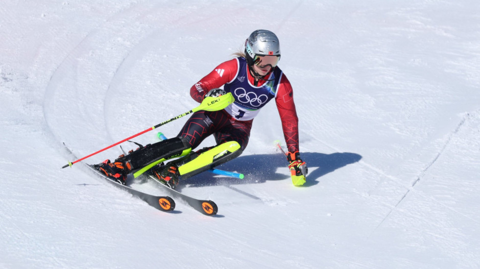 Lara Colturi renditet e teta në Suedi