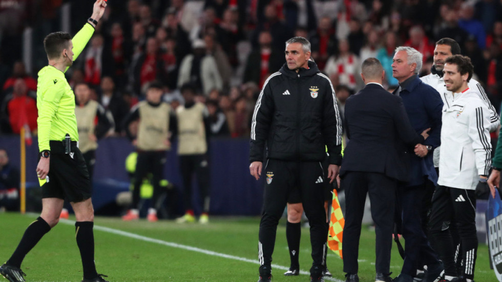 “Kishte një copë letre me tre emra”, Mourinho i nxjerr të palarat arbitrit pas kaosit në Benfica-Real Madrid