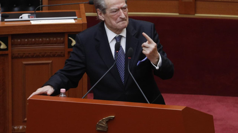 "Balluku, çështje ndërkombëtare" Berisha ministrave të rinj: Mos u bëni mercenarë të Lubisë