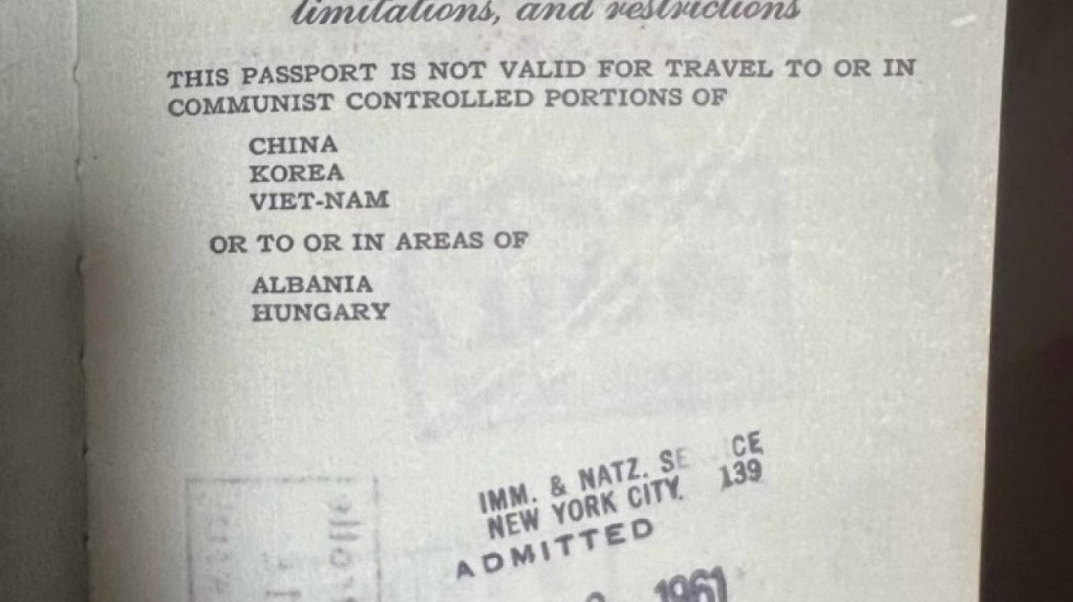 Shqipëria, tokë e ndaluar! Pasaporta amerikane e 1960 tregon botën e ndarë në dy kampe