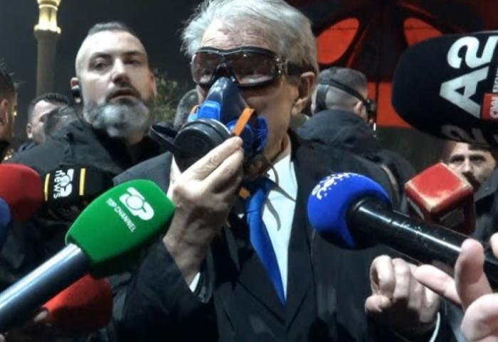 “Nuk mbajmë një kufomë politike në pushtet”, Berisha – Ramës: Do sulmojmë selitë e PS në gjithë vendin