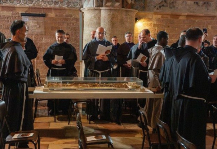 “Krishti tjetër”, ekspozohen për herë të parë në histori eshtrat e Shën Françeskut