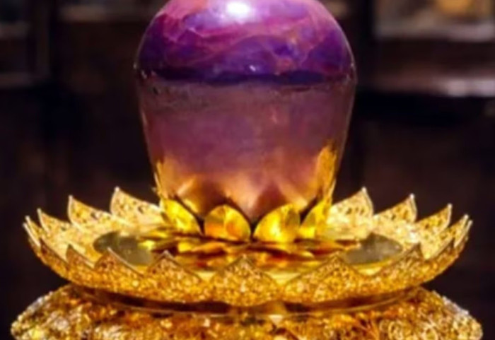 Safiri më i madh në botë del në shitje, nuk do ta besoni sa shumë kushton