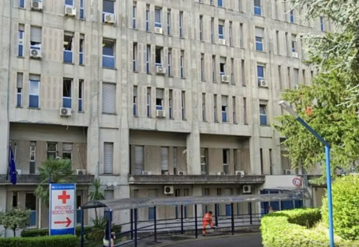 Në Napoli klani mafioz kontrollonte edhe spitalin, katër të arrestuar