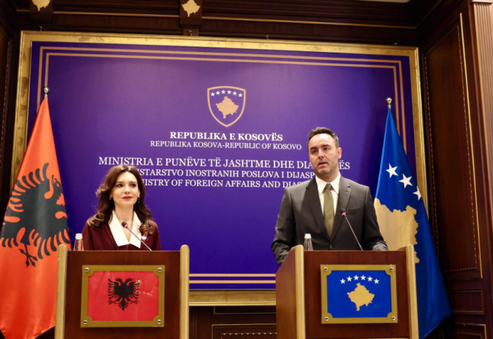 Kurti propozon Konjufcën për President të Kosovës
