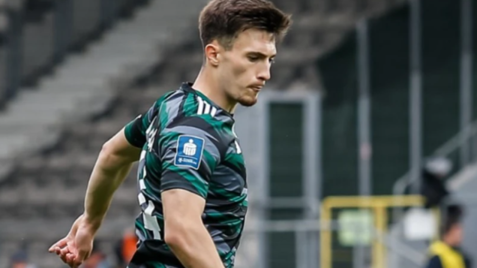 Shqipëria gati t’i marrë Kosovës një tjetër lojtar, mbrojtësi merr pasaportën shqiptare