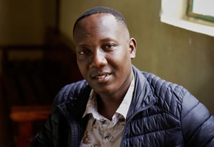 U premtonte punë por i rekrutonte ushtarë për Rusinë, arrestohet i riu nga Kenia