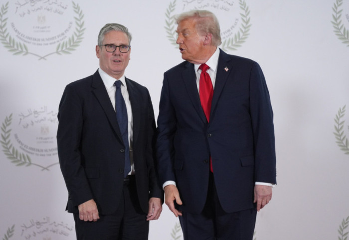 "Bisedë konstruktive", Trump telefonatë 20 minuta me Starmer: Hapja e Hormuzit, e rëndësishme