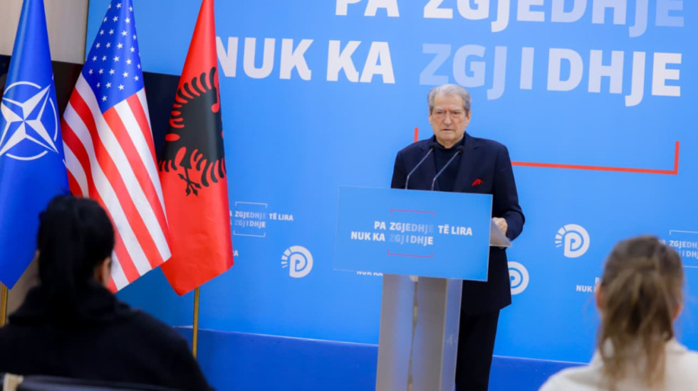 Berisha për ministrat e rinj: Bajrami i Presidencës u bë Harami i Presidencës