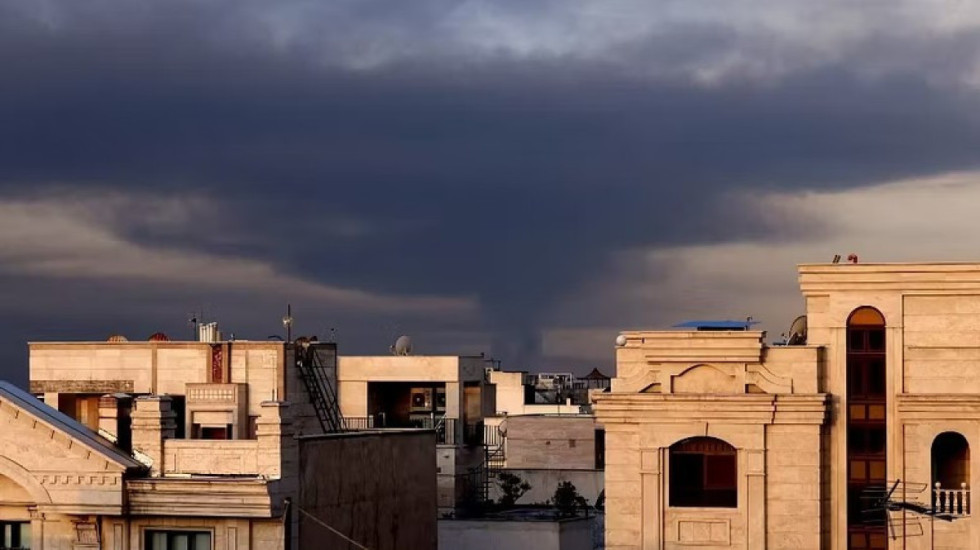 Spanja evakuon stafin e ambasadës nga Teherani