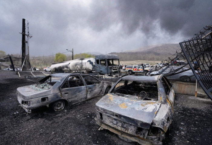 Emiratet e Bashkuara Arabe sulmojnë për herë të parë Iranin