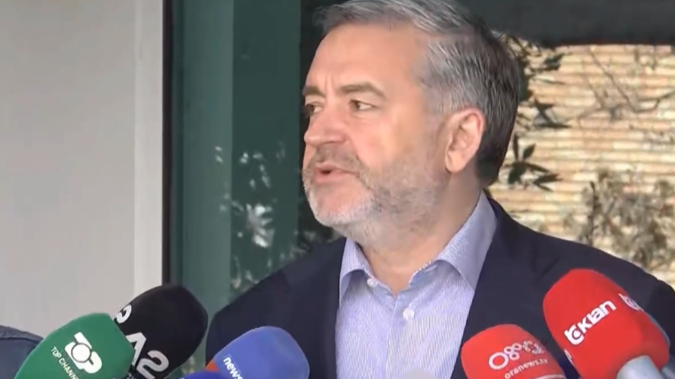 “Rifreskim në PS”, Klosi: Strukturat do të shtrihen edhe jashtë vendit