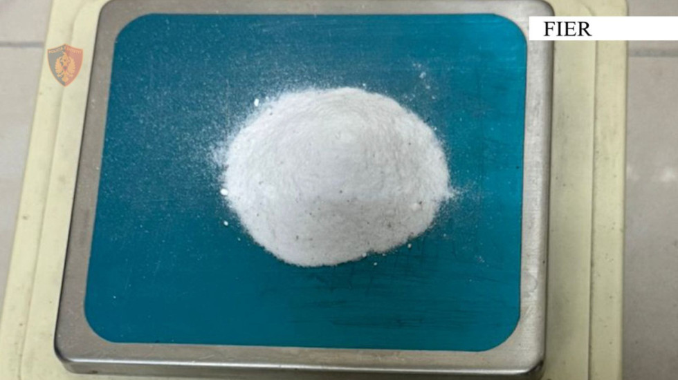 Kapet në flagrancë duke shitur kokainë, në pranga 33-vjeçari