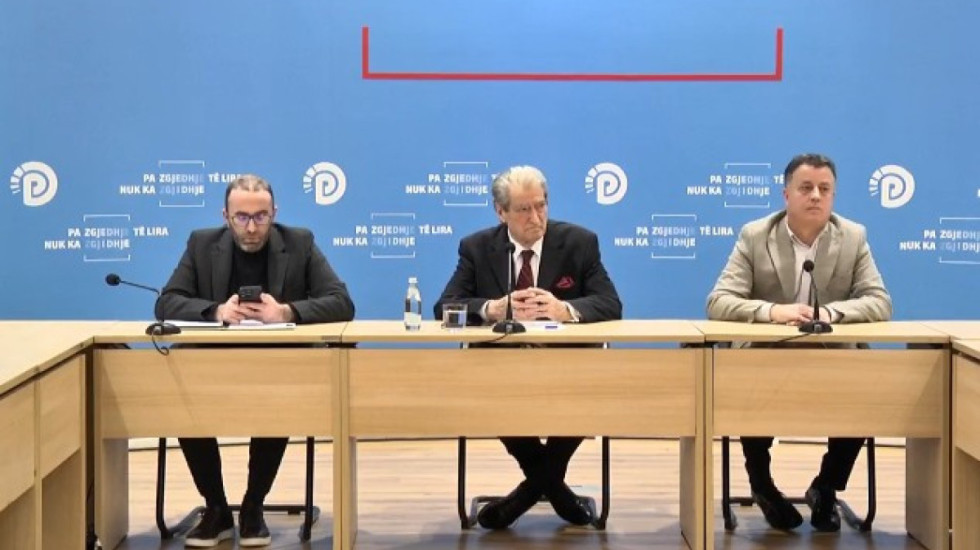 PD ankohet te ndërkombëtarët: Na kanë përjashtuar nga çdo gjë, në pikëpyetje vazhdimi i qëndrimit në Kuvend