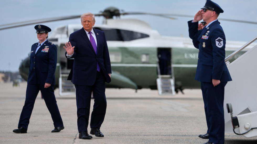 Për nder të presidentit, aeroporti amerikan merr emrin “Donald Trump”