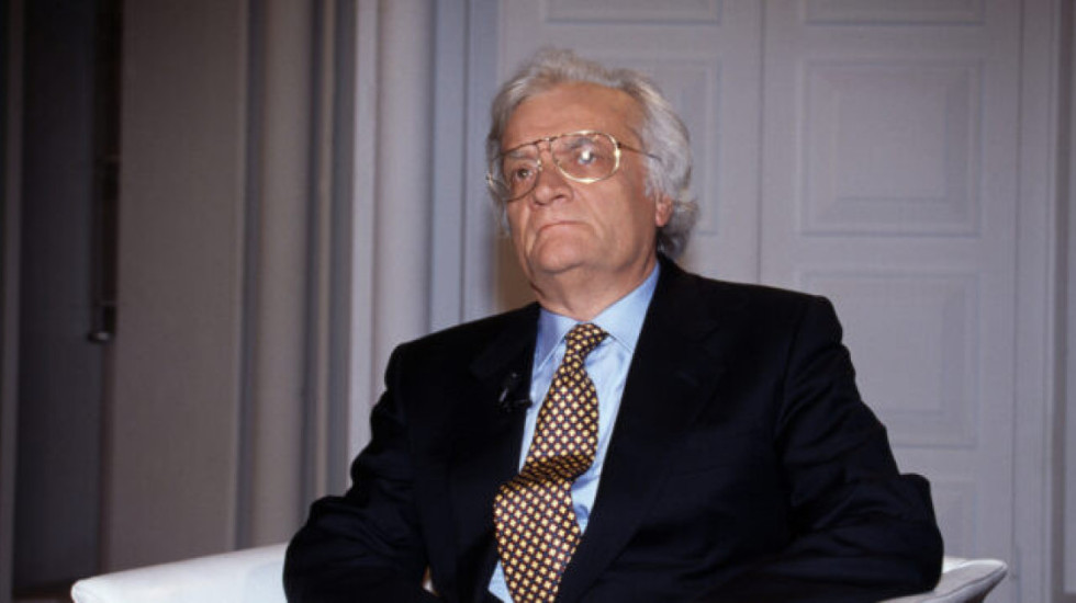 Në qendër të mistereve të mafies siciliane, ndahet nga jeta ish-agjenti 007