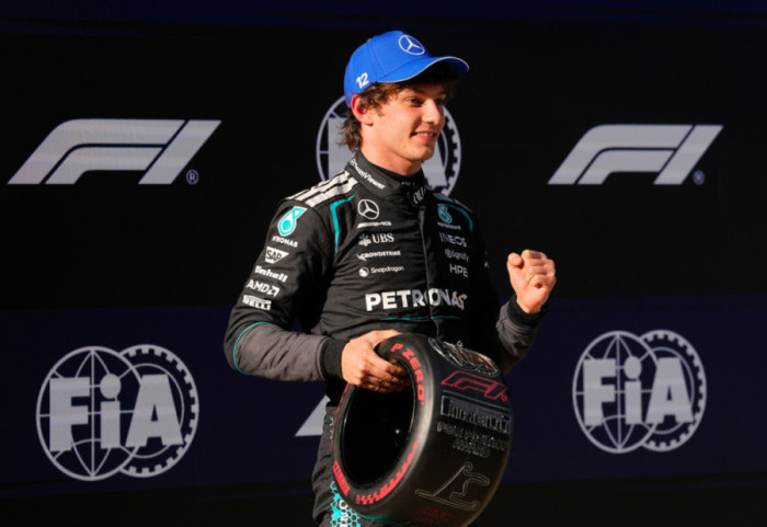 Antonelli thyen Vettel dhe shkruan historinë me ‘pole position’ në Shangai, Ferrari ndjek Mercedesin