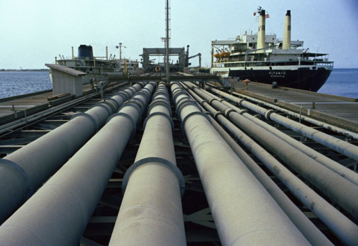 Trump e sulmoi, pse është i rëndësishëm ishulli Kharg, "zemra e naftës" për Iranin