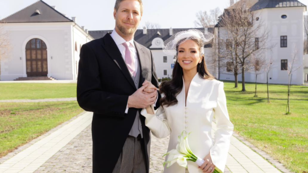 Princ Leka kurorëzon dashurinë me Blerta Celibashin