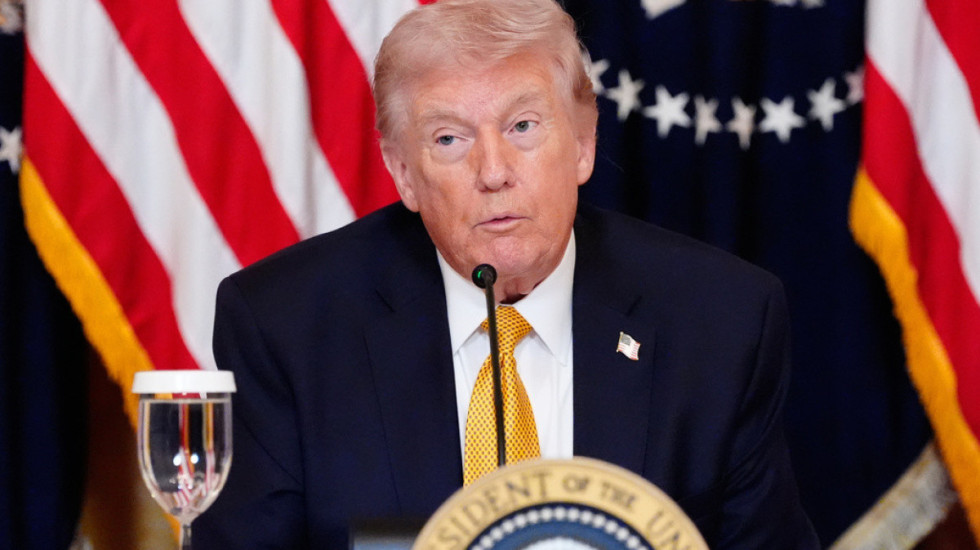 “Hapeni atë dreq Ngushtice, bastardë”, Trump kërcënon Iranin me sulm masiv: E marta dita e ferrit!