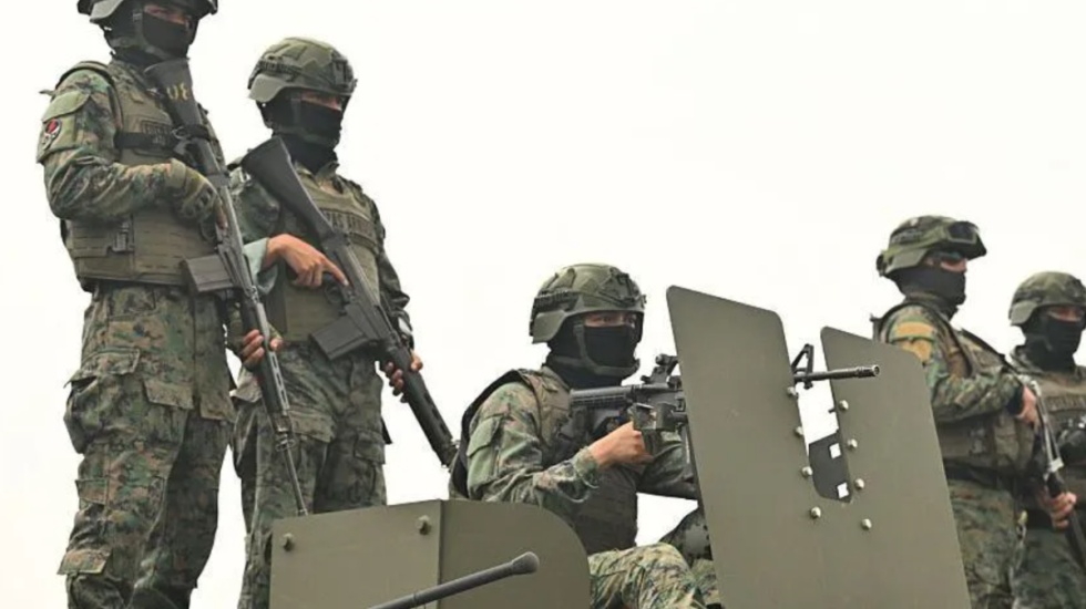 “Jemi në luftë”, shteti në Amerikën Latine nxjerr 75 mijë policë e ushtarë në rrugë kundër bandave kriminale